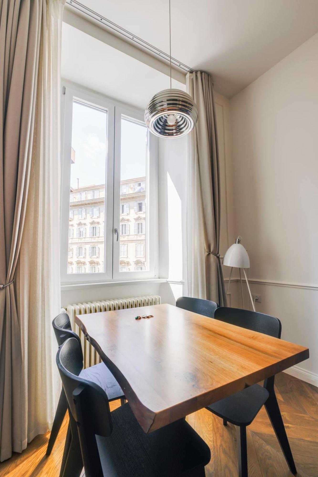 Stylish 1br, 2bath Castel Sant'angelo 6a Apartment